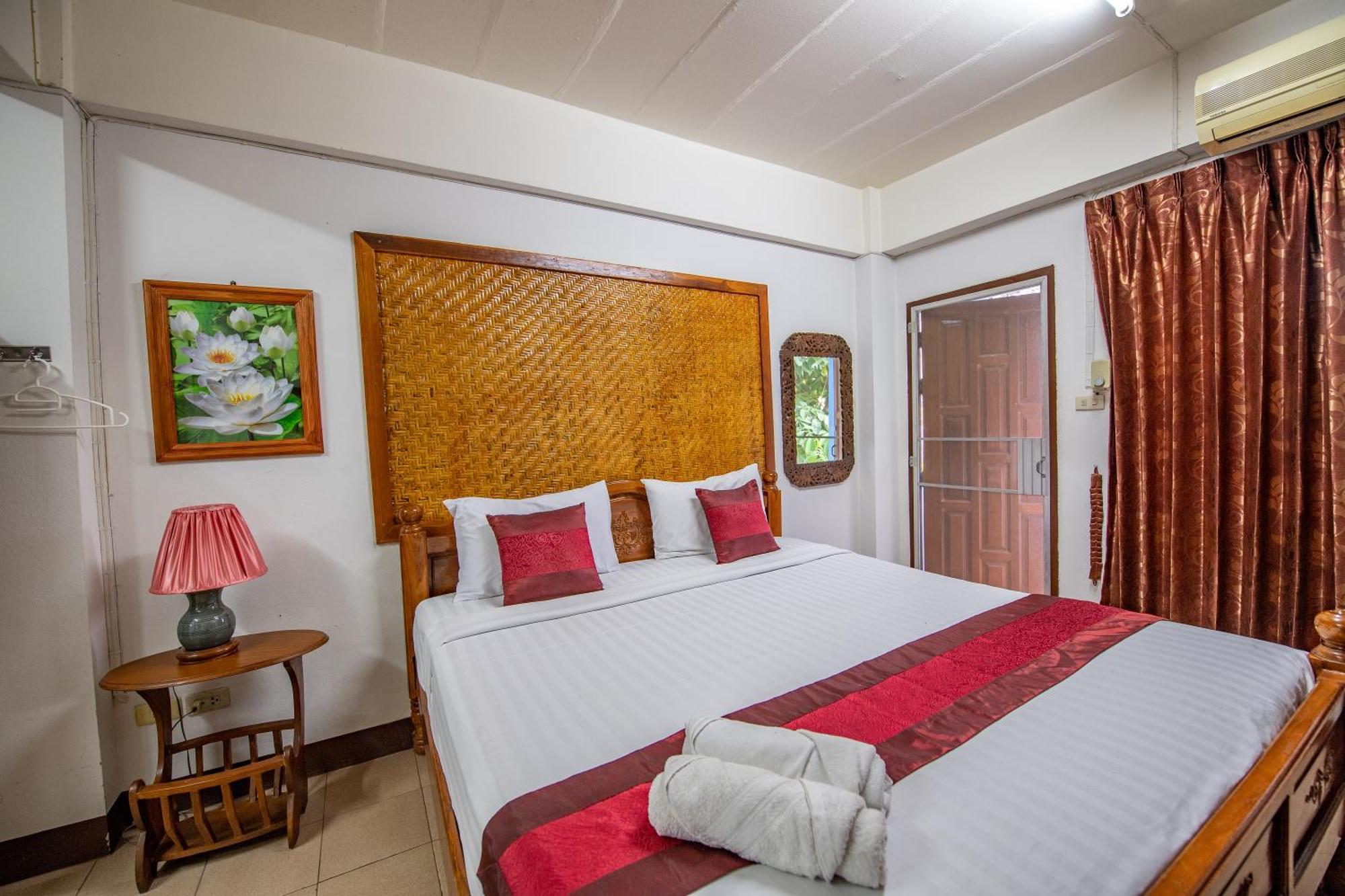 Хостел Saithong House Чиангмай Экстерьер фото