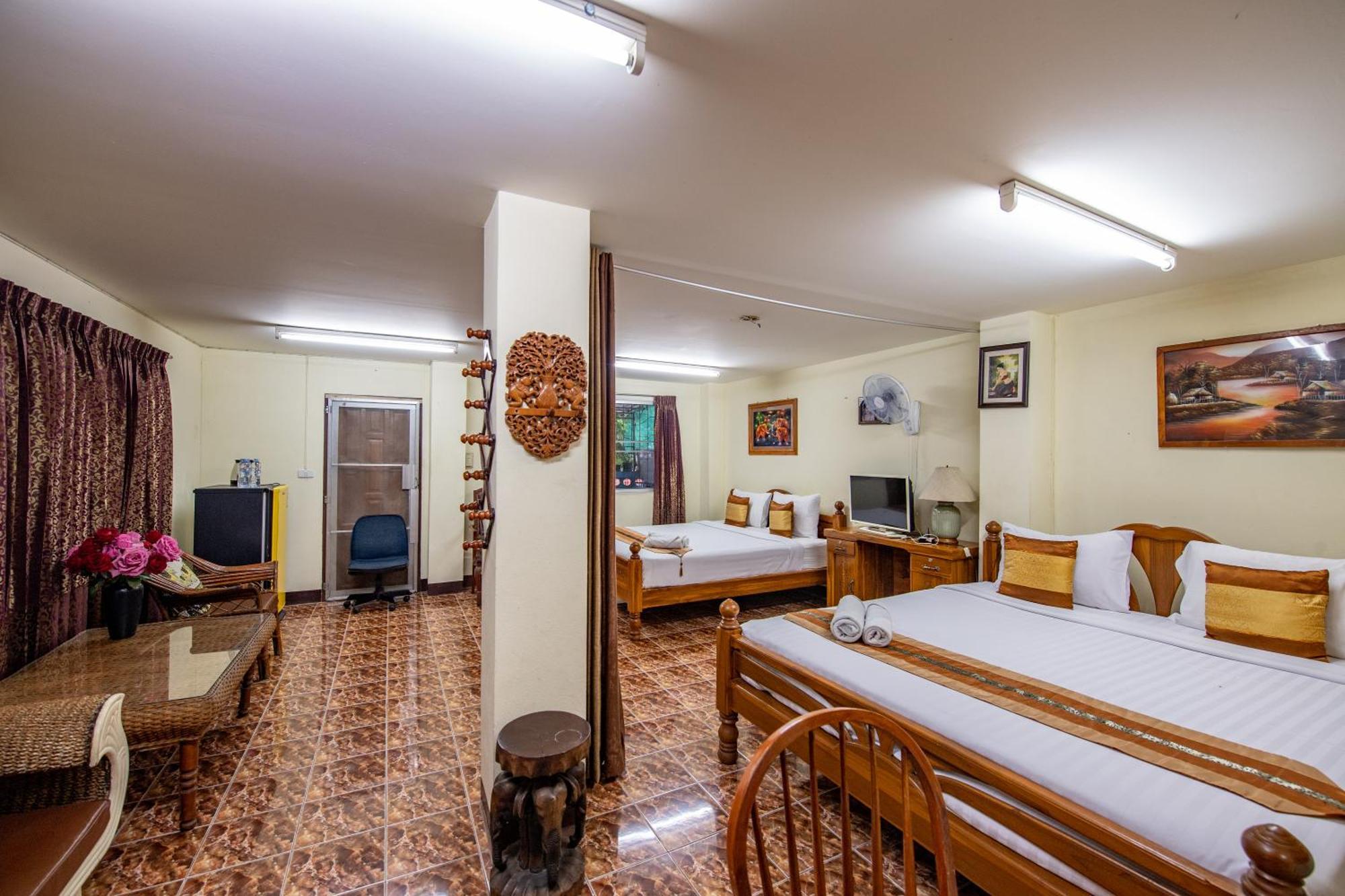 Хостел Saithong House Чиангмай Экстерьер фото