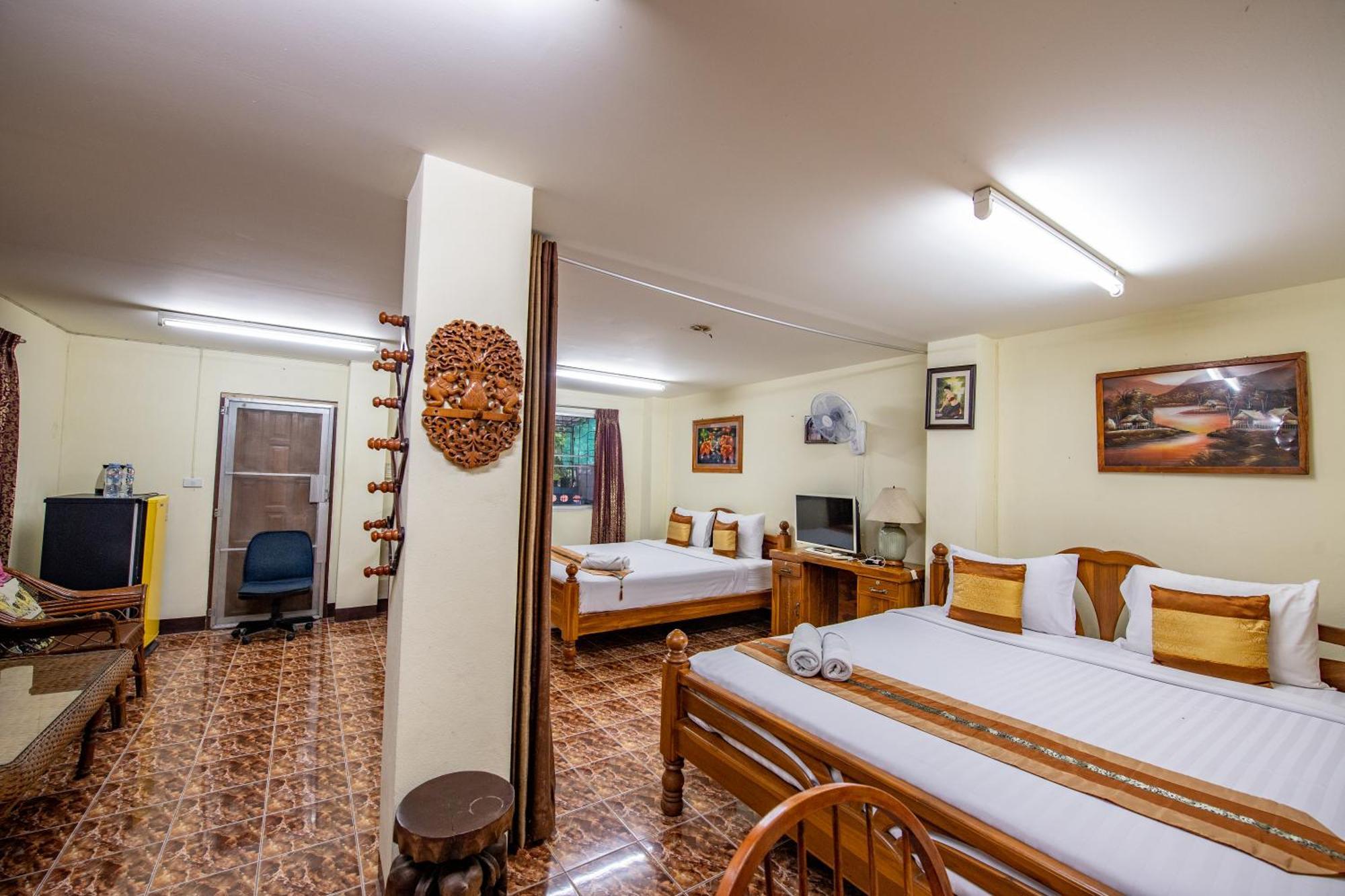 Хостел Saithong House Чиангмай Экстерьер фото