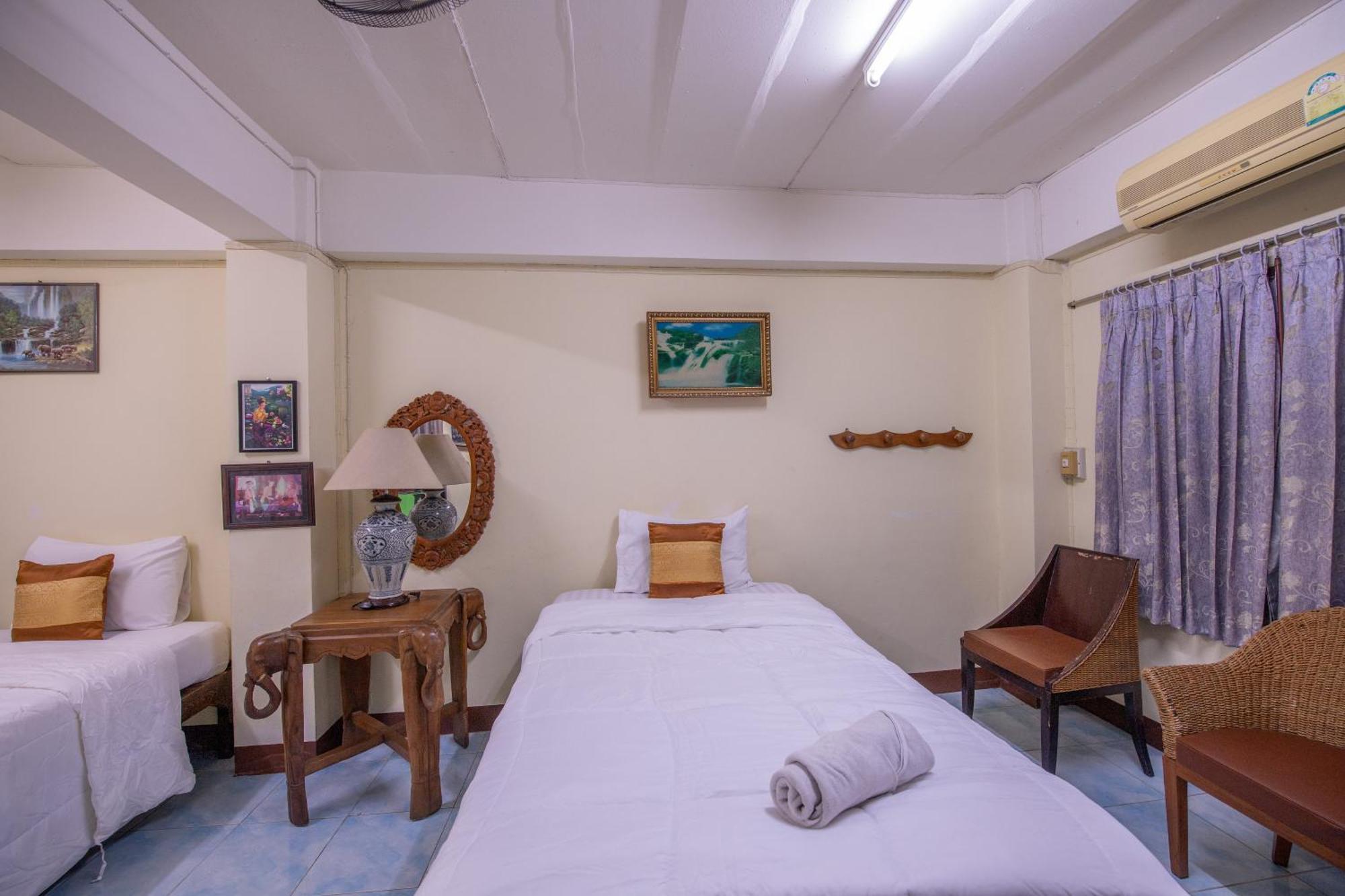 Хостел Saithong House Чиангмай Экстерьер фото